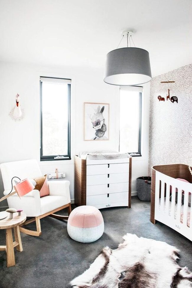 Black Dots White Walls