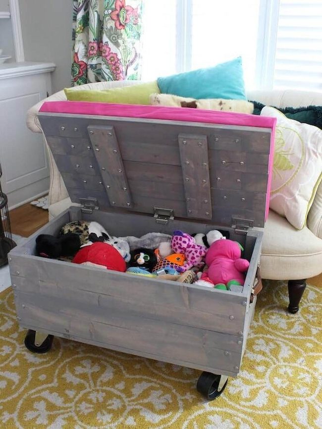 Rolling Storage Ottomans