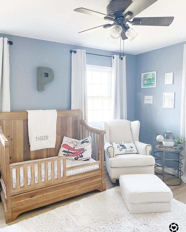 Airplane Bed In Soft Blue