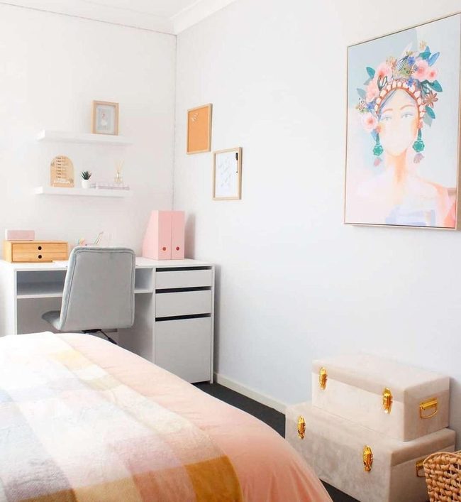 Pink And Orange Study Zone