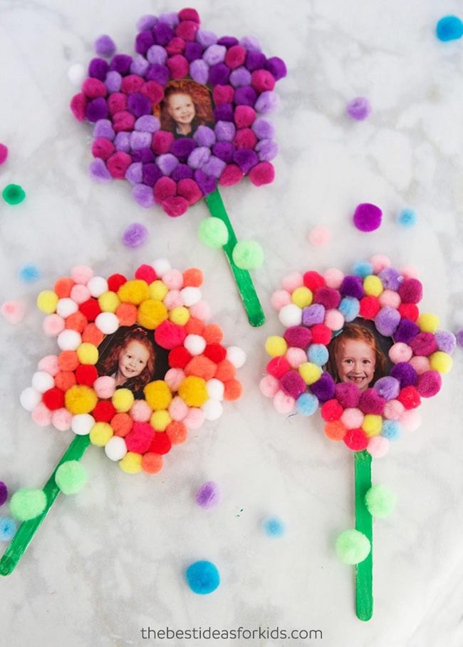 Pom-Pom Photo Flowers