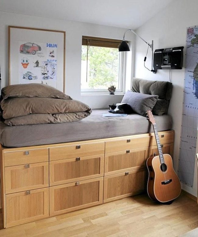 Corner Bed Storage Solution