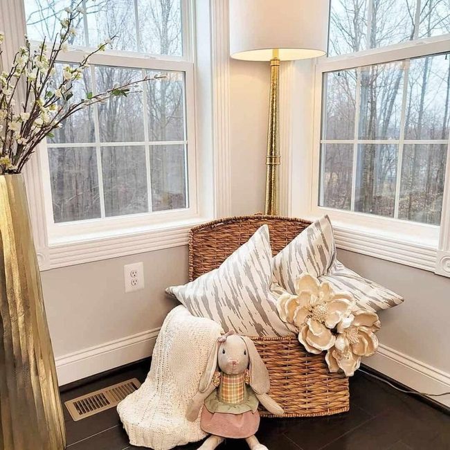 White Gold Corner Lighting