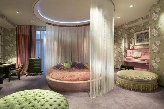 Pink Cloud Bedroom Circle