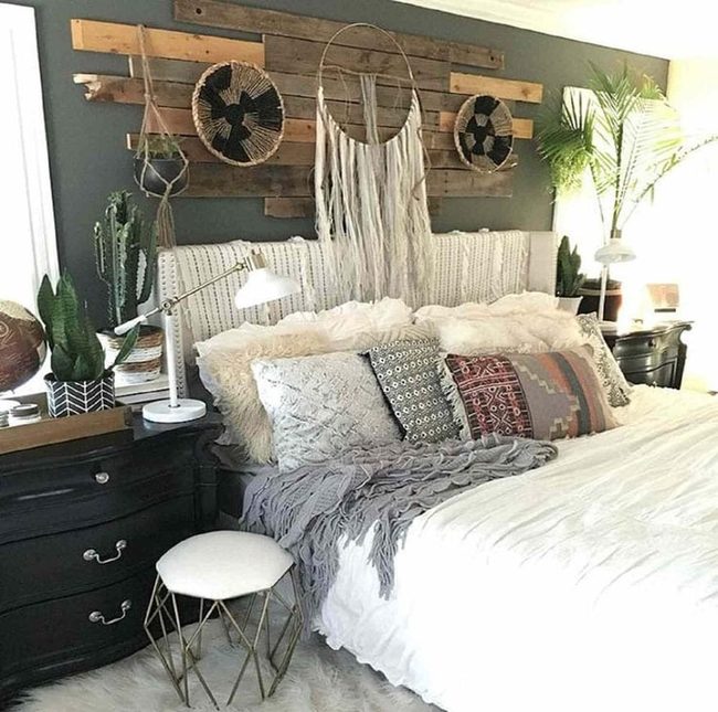 Reclaimed Wood Bedroom Walls