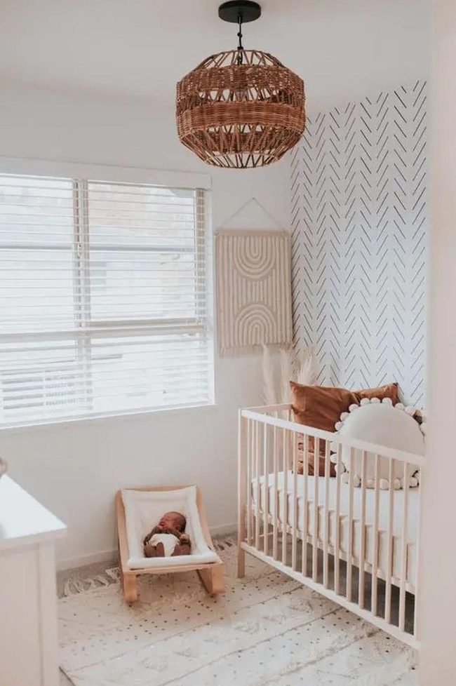 Black Pattern Crib With Wooden Warmth