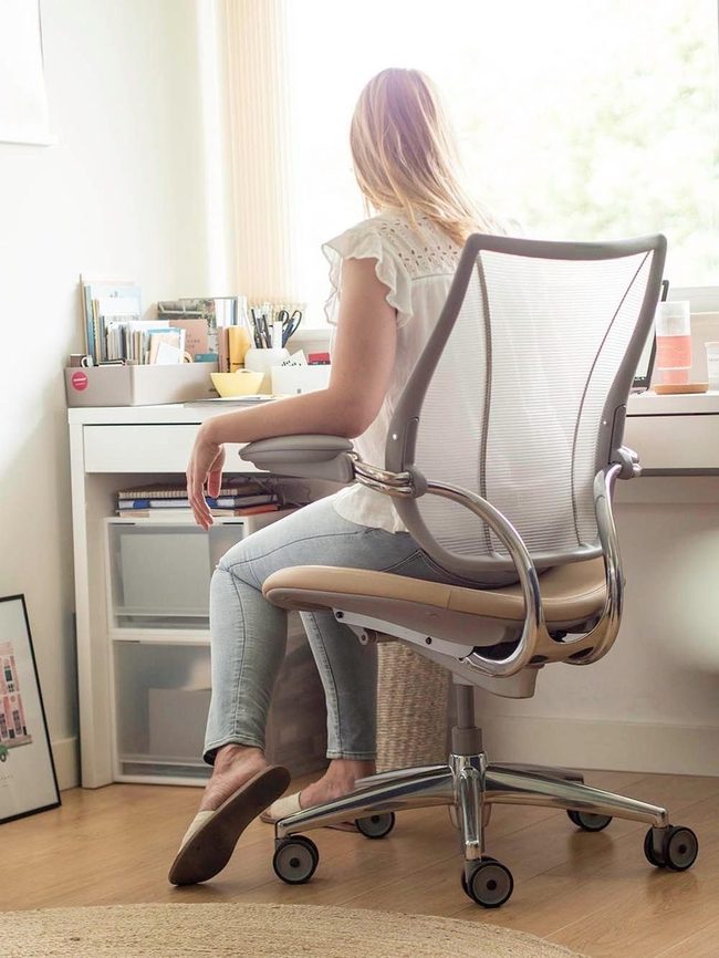Black Mesh Office Chair