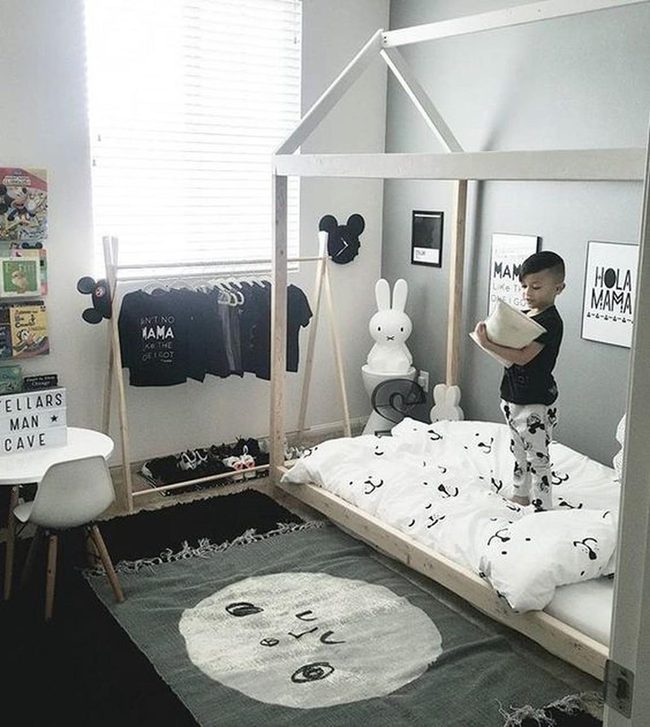 Wooden Cabin Bed Black & White