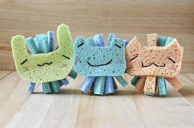 Pastel Animal Sponges With Faces