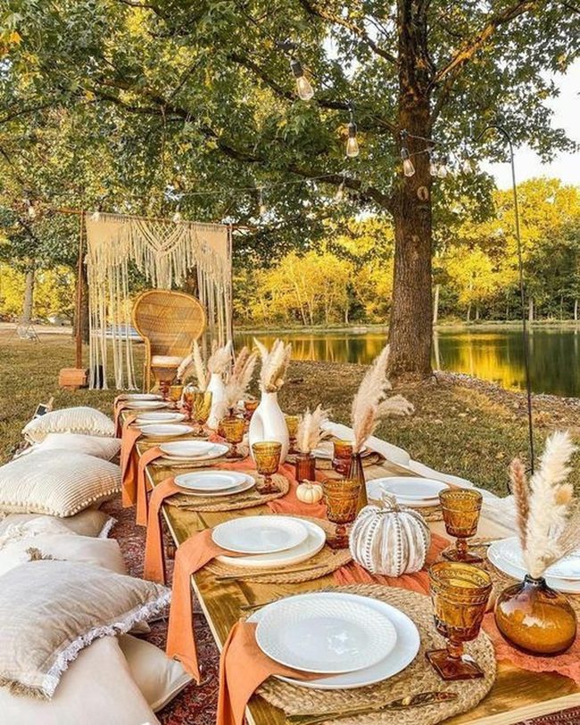 Waterside Wood Dining Autumn
