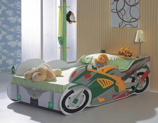 Yellow Striped Walls, Motorcycle Dreams