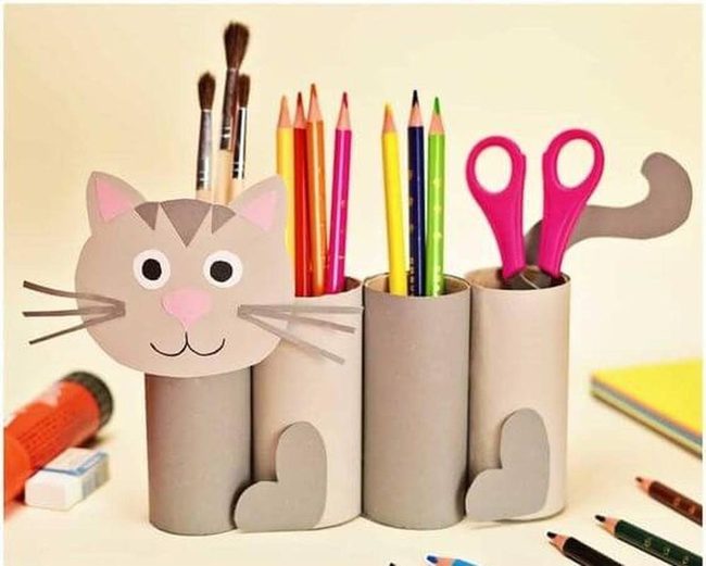 Gray Kitten Pencil Holder