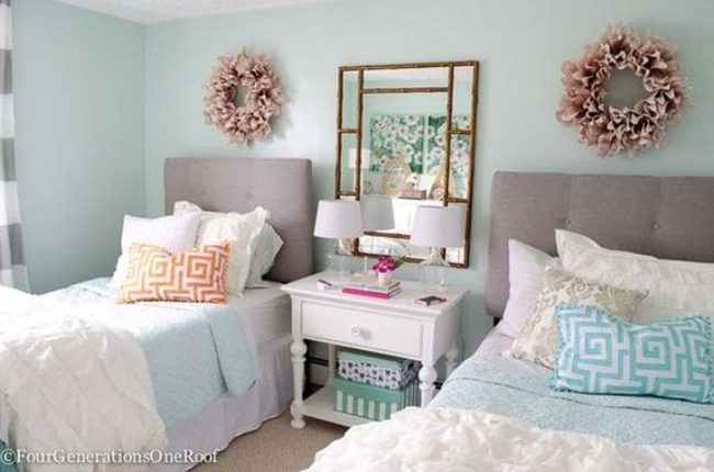 Gold Mirror Green Bedroom