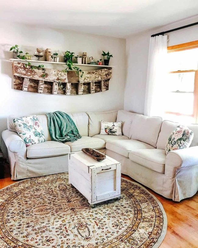 Circular Rug Meets Modern Farmhouse