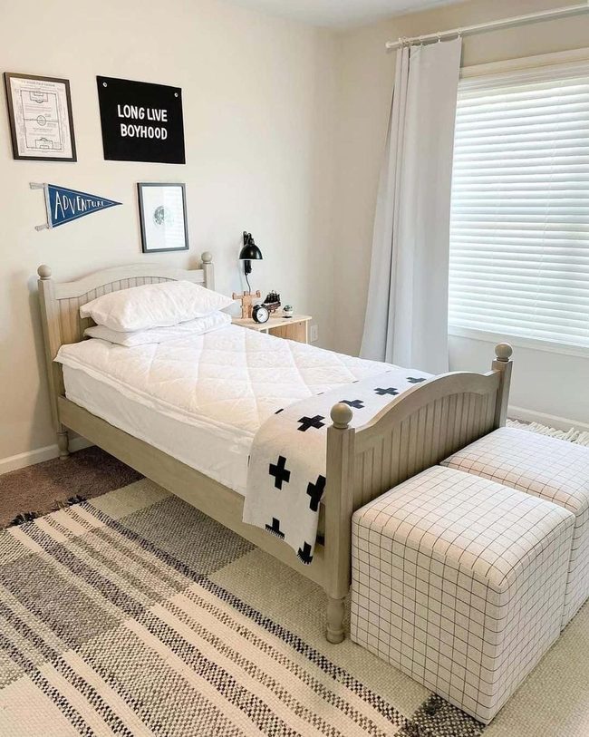 Black And White Boy'S Room