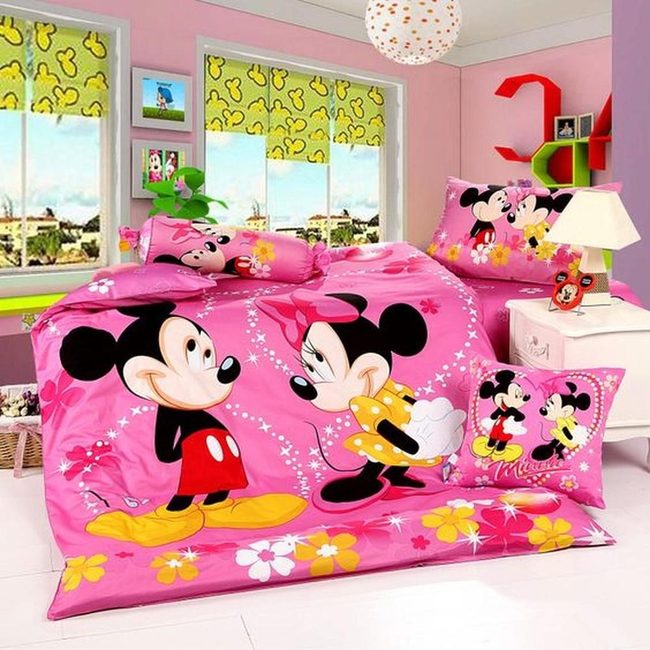 Red Shelf Disney Dream Room