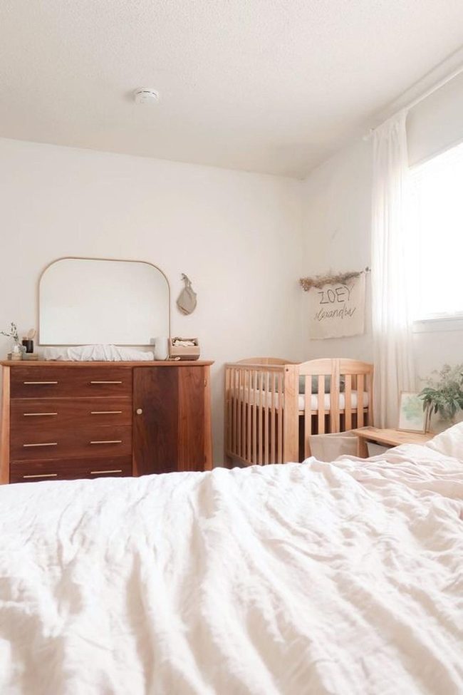 White Light Nursery Simplicity