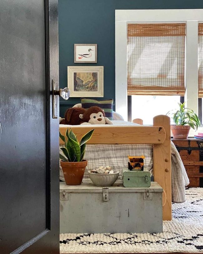 Deep Blue Walls, Wooden Wonder