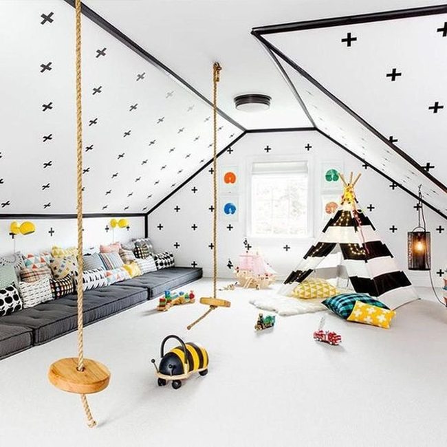 Suspended Swings, Geometric Playground