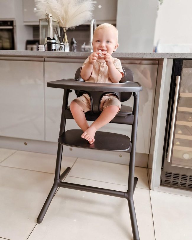 Neutral High Chair, Space-Saving Design