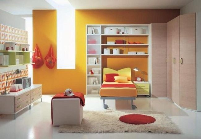 Orange Walls, Rainbow Bedding Space