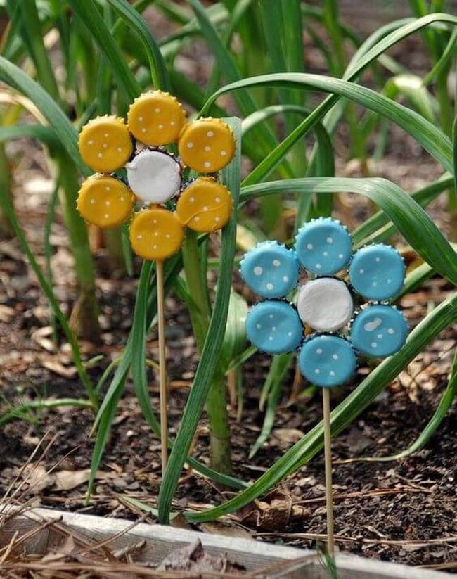 Plastic Lid Flower Rainbow