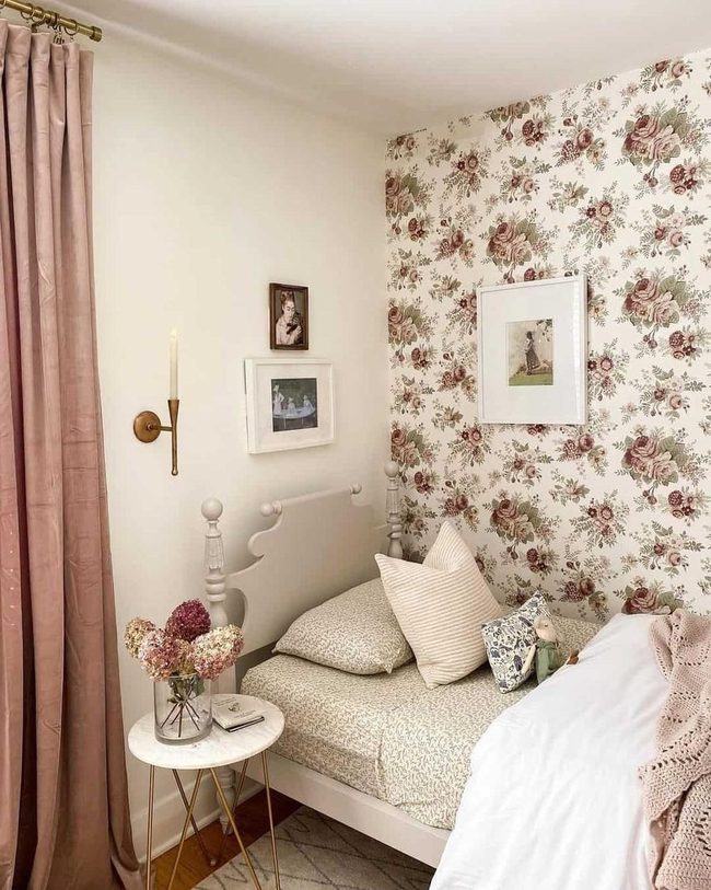 Vintage Mirrors, Pastel Walls