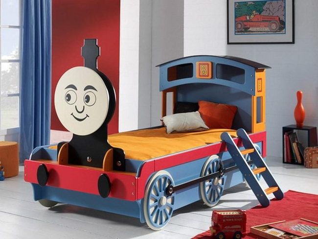 Red Engine Bed Wonderland
