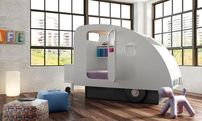 White Camper Bed Dreams