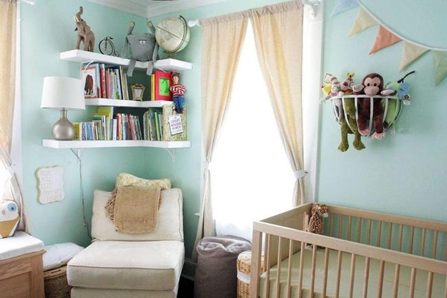 Wire Baskets Store Stuffed Animals