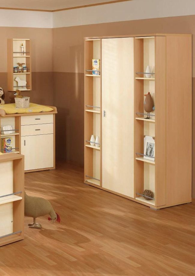 Golden Room With Ceramic Chicken