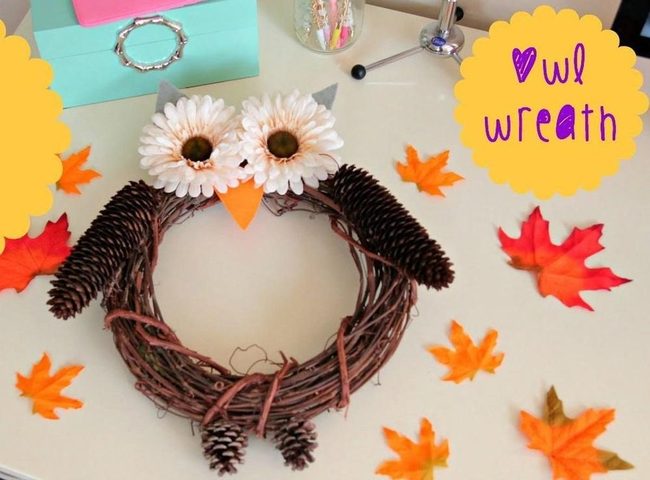 White Daisy Owl Wreath