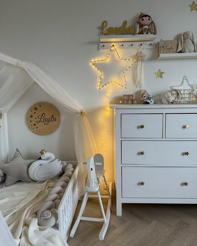 Golden Stars Pale Nursery