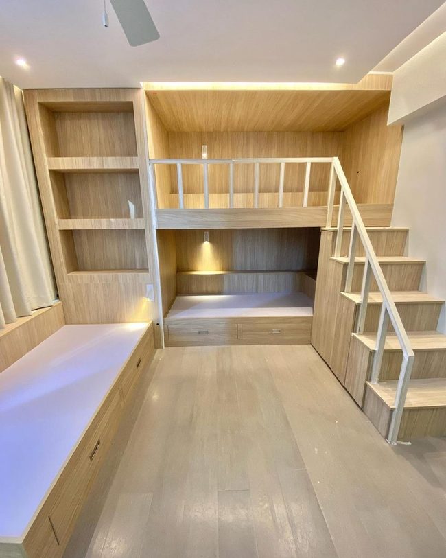 Vertical Living, Light Wood Efficiency