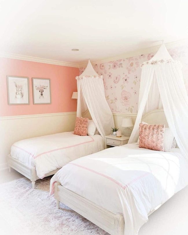 Twin Canopy Beds, Soft Pink Dreams