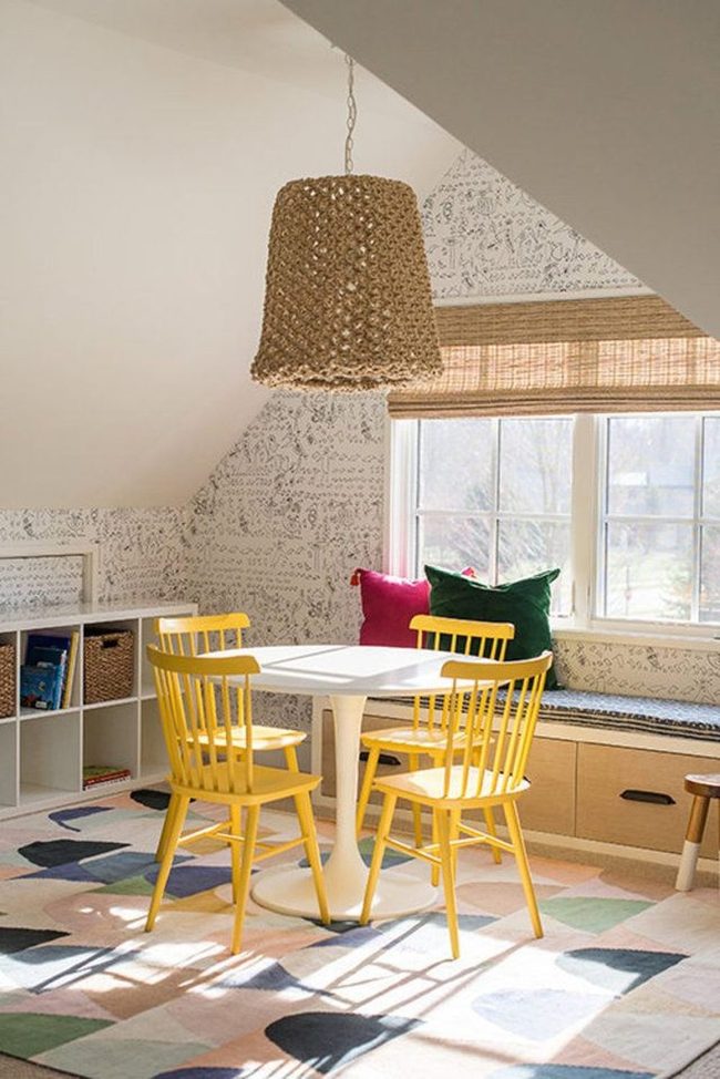 Bright Kids Table Corner