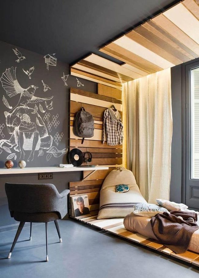 Dark Walls, Wooden Warmth, Daybed Haven