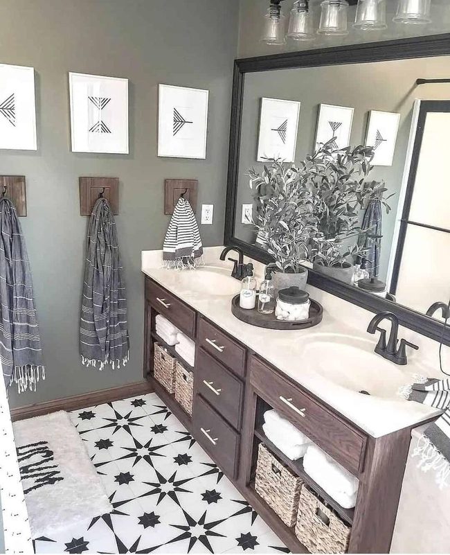Black And White Geometric Bathroom Floor