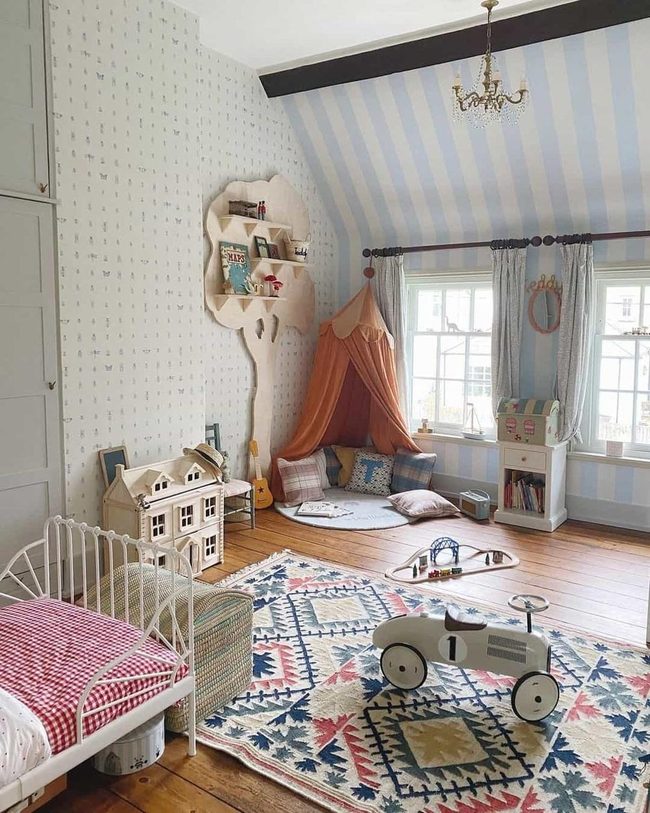 Patterned Walls, Vintage Chandeliers Overhead