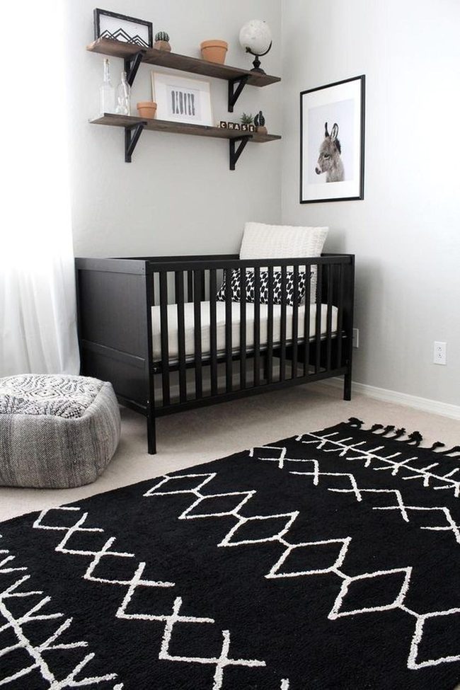 Black Crib, White Minimalism