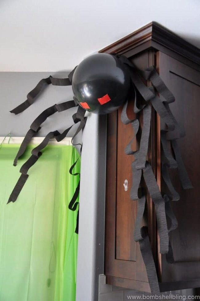 Eight-Legged Balloon Spider Creation