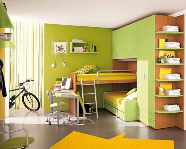 Green Walls, Yellow Floor Energy