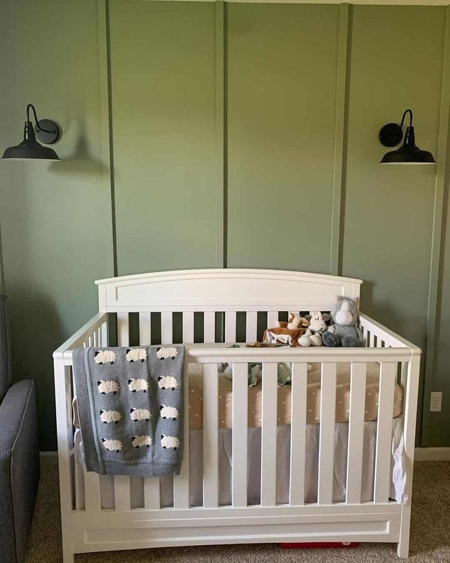 Emerald Wall, White Crib Contrast