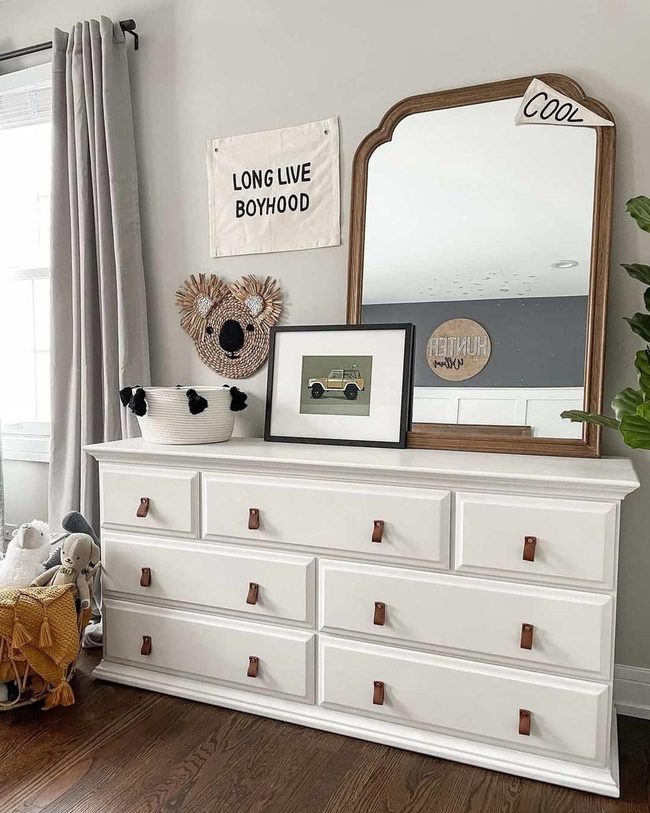 White Wood Mirrors Light Up