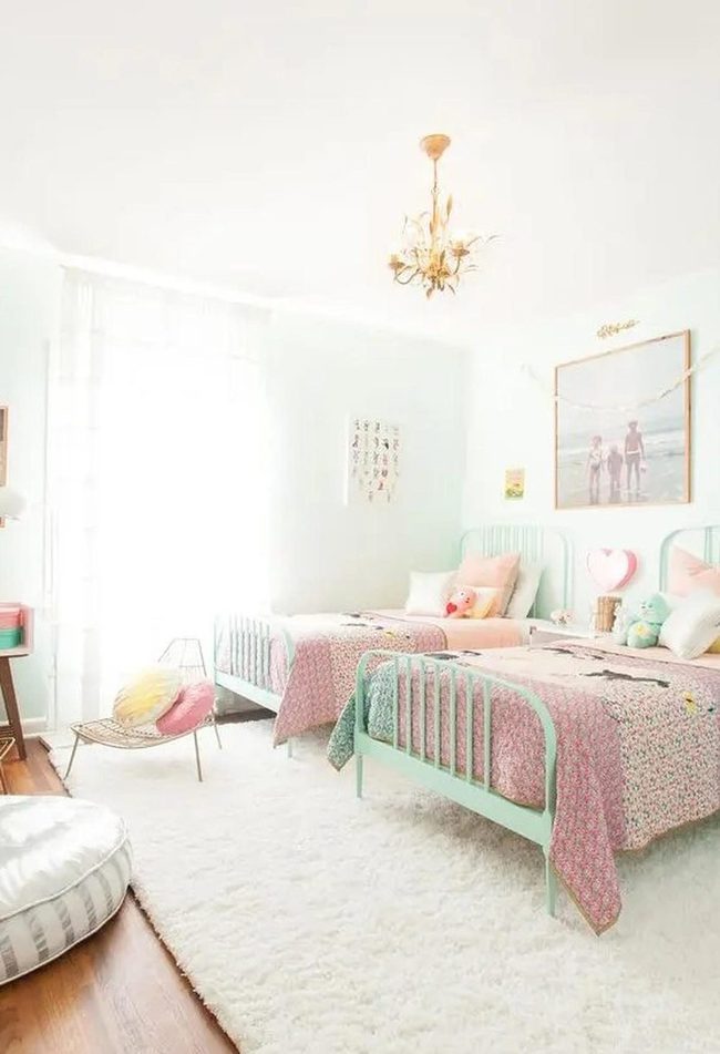 Mint Green Beds Pink Quilts Gold