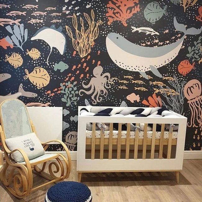 Underwater Walls, White Crib