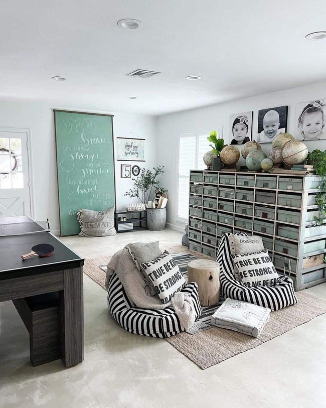 Globes and Games Room