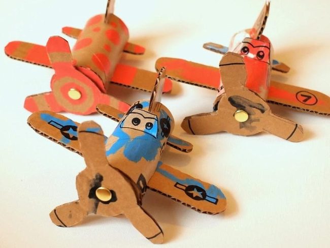 Spinning Cardboard Airplanes Red
