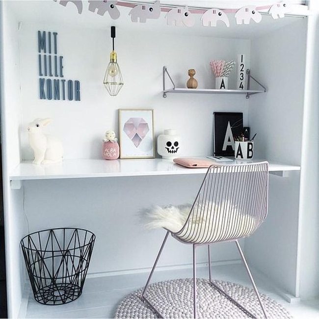 Elephant Lights Pink Workspace