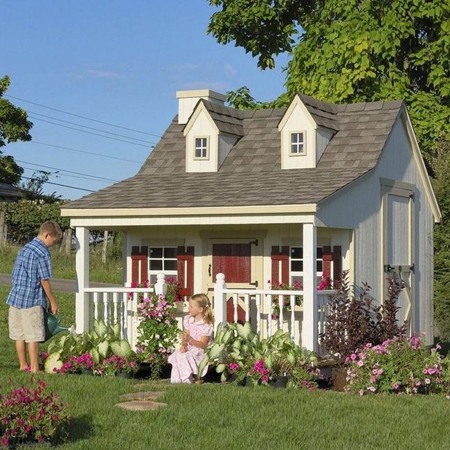 Red Shutters, Cream Cottage Garden